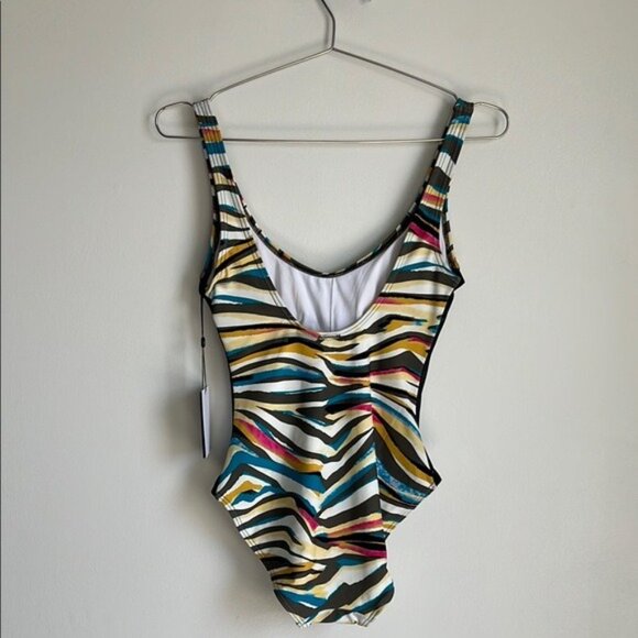 DKNY Swirl Print One Piece Swimsuit - 4 - Picture 3 of 9